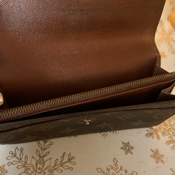 Louis Vuitton Sara Monogram Long Flap Wallet - Picture 5 of 8